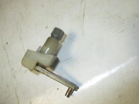 Fiat 126p obsada wspornik oska wycieraczek szyby