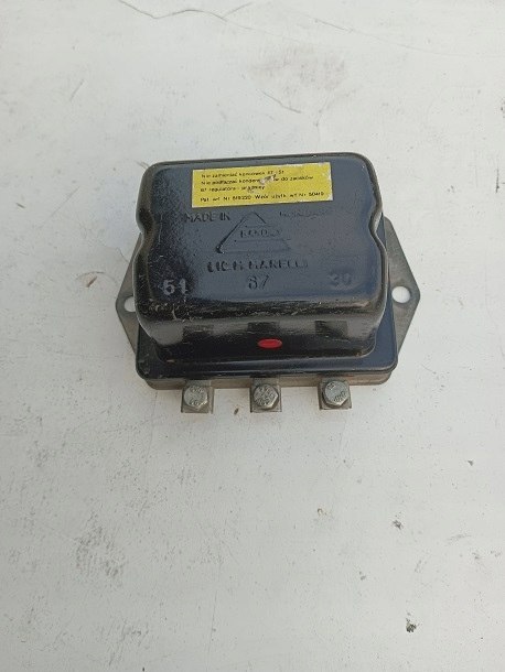Fiat 126p regulator napiecia pradnicy nowy