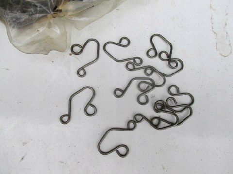 Fiat 126p sprezynka kopulki aparatu zaplonowego 2szt