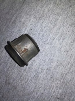 Fiat 126p tulejka wahacza przedniego