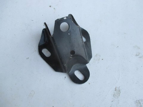 Fiat 126p wspornik wahacza tylny prawy