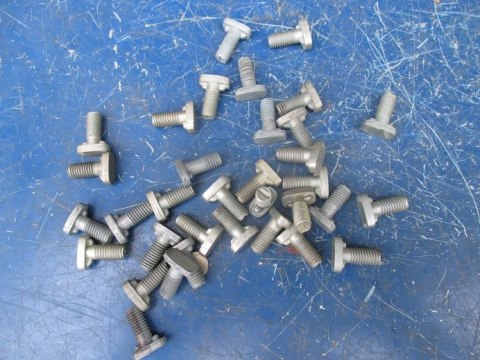 Fiat125 sruby sruba zderzaka