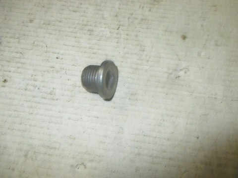 Nubira LANOS opel korek miski oleju M16x1,5