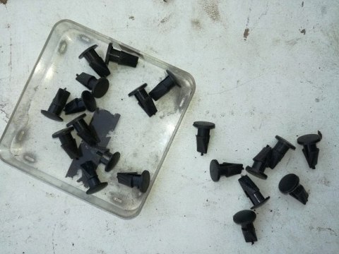 Polonez spinka kolanka rury nagrzewnicy 12szt.