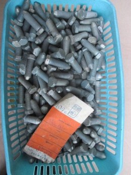 Polonez sruba zawiasow drzwi