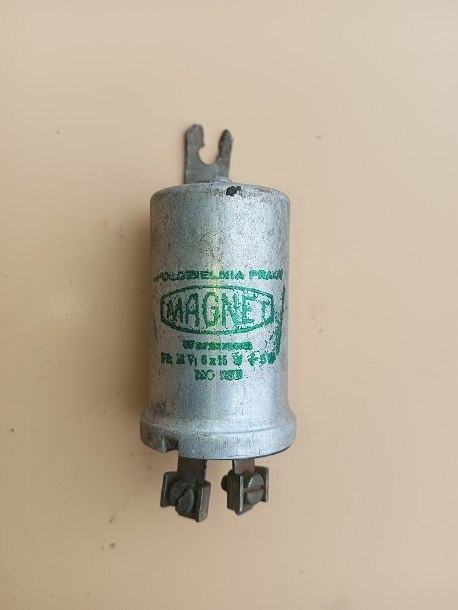 Syrena 105 zuk przerywacz kierunkowskazow 12V 3x15+5W 2 pinowy