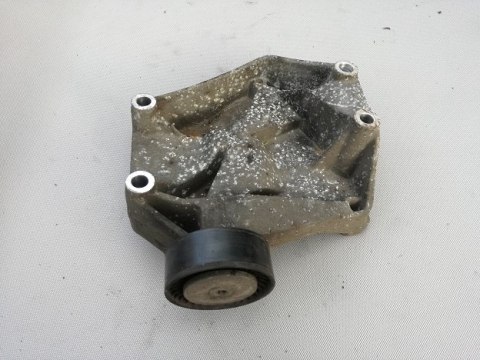 Wspornik rolka lapa alternatora opel vectra c