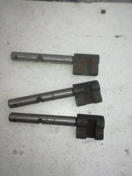 ZUK NYSA warszawa walek widelek 2 i 3 biegu skrzyni 3 biegowej