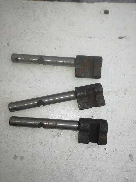 ZUK NYSA warszawa walek widelek 2 i 3 biegu skrzyni 3 biegowej