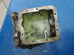 Zuk nysa warszawa m20 223 obudowa skrzyni biegow 3 biegowa