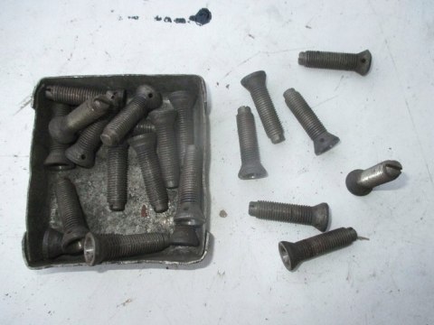 Zuk warszawa nysa sruba regulacji zaworow