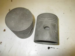 Zuk warszawa nysa tlok 82,00 nominal 2 sztuki