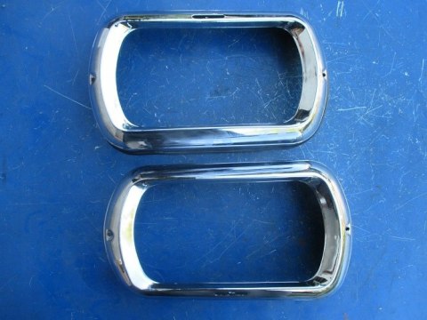 Avia liaz ramka reflektora lampy