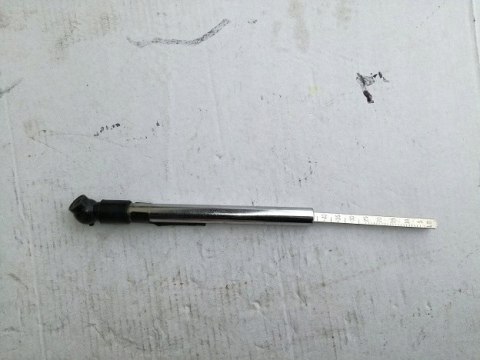 Cisnieniomierz do kol