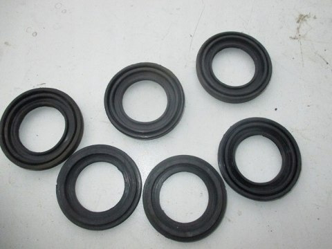 Daewoo tico oslonka uszczelka tloczka hamulcowego