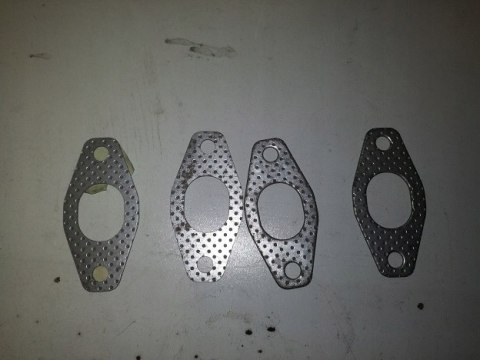 FIAT CINQUECENTO 1100 - USZCZELKA kolektora wydechowego 4szt