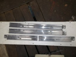 Fiat 125p 1300 listwy progowe 4szt