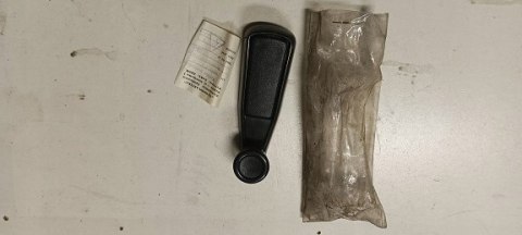 Fiat 125p korbka szyby