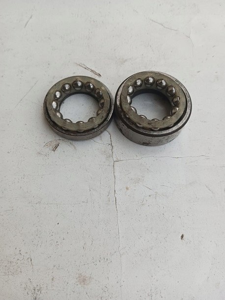 Fiat 125p polonez lozysko przekladni kierowniczej 2szt