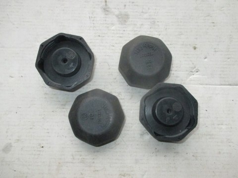 Fiat 126p bis CNQ SEICENTO punto uno korek zbiorniczka chlodnicy