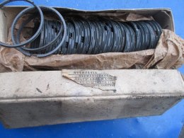 Fiat 126p pierscien oleju