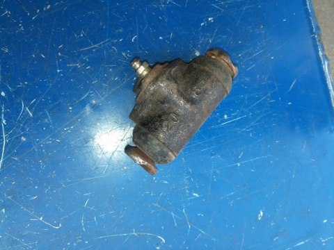 Lada 2101-2107 cylinderek hamulcowy