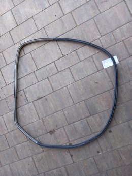 OPEL VECTRA C kombi uszczelka drzwi tylnych lewa