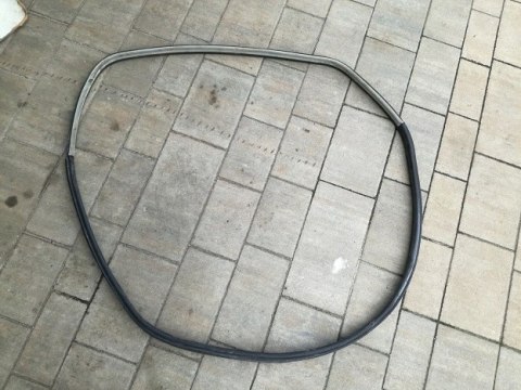 OPEL VECTRA C kombi uszczelka drzwi tylnych prawa