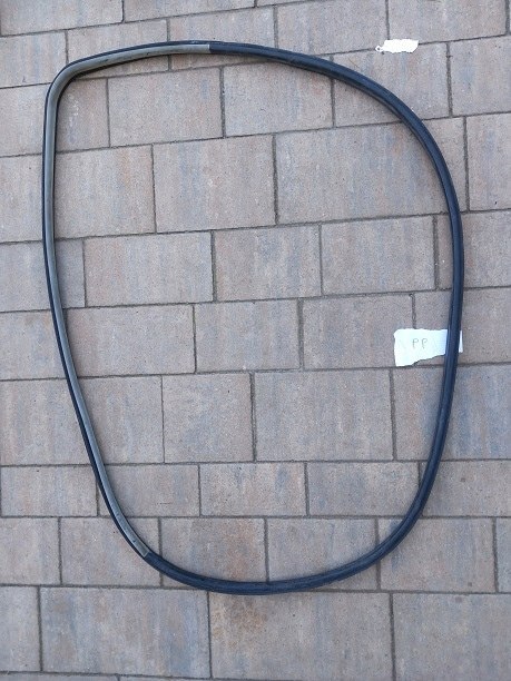 OPEL VECTRA C ,signum uszczelka drzwi przednich prawa