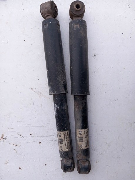 Opel vectra c kombi amortyzatory tyl 2szt