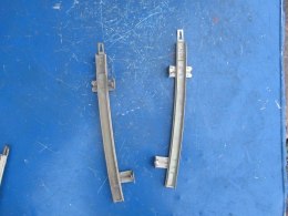 Polonez korytko prowadnica szyby nowa 2 szt