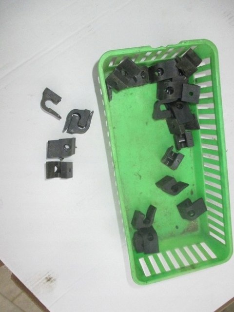 Polonez uchwyt zawias zaczep polki prawy