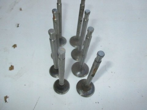 Skoda 100s 105 zawory ssace wydechowe 8szt