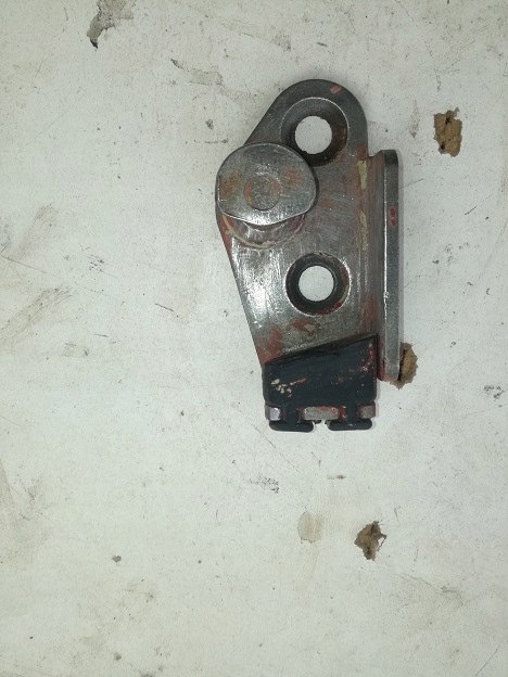 Skoda 100s rygiel zaczep zamka