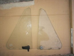 Skoda 100s szyba trojkatna 2 szt