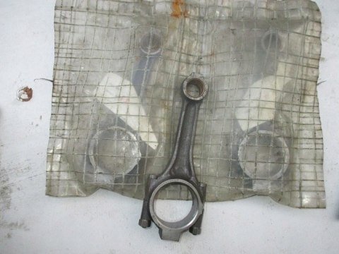 Skoda 105 110 120 korbowod