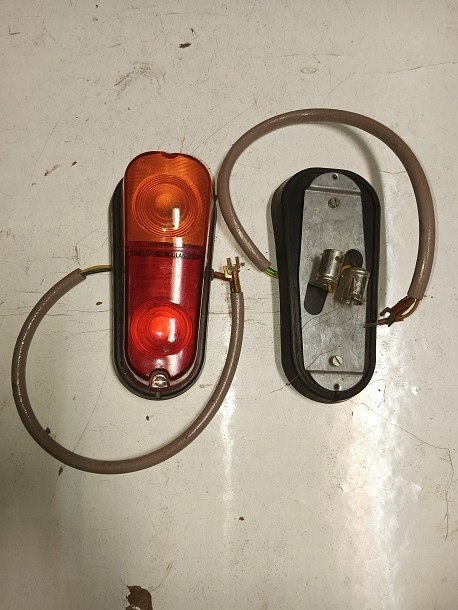 Syrena 105 lampa tylna