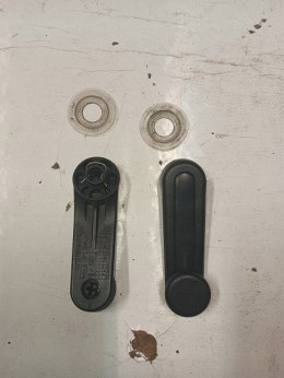 Toyota corolla auris yaris korbka szyby 69260-02020