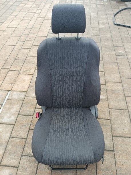 Toyota corolla e12 fotel lewy