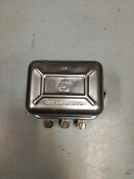 Warszawa m20 zuk syrena 104 105 regulator napiecia