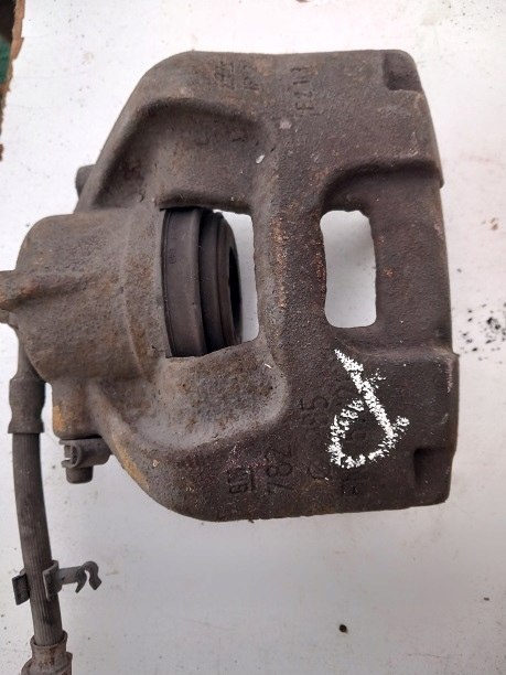 ZACISK HAMULCOWY PRAWY OPEL VECTRA C 1.9 CDTI